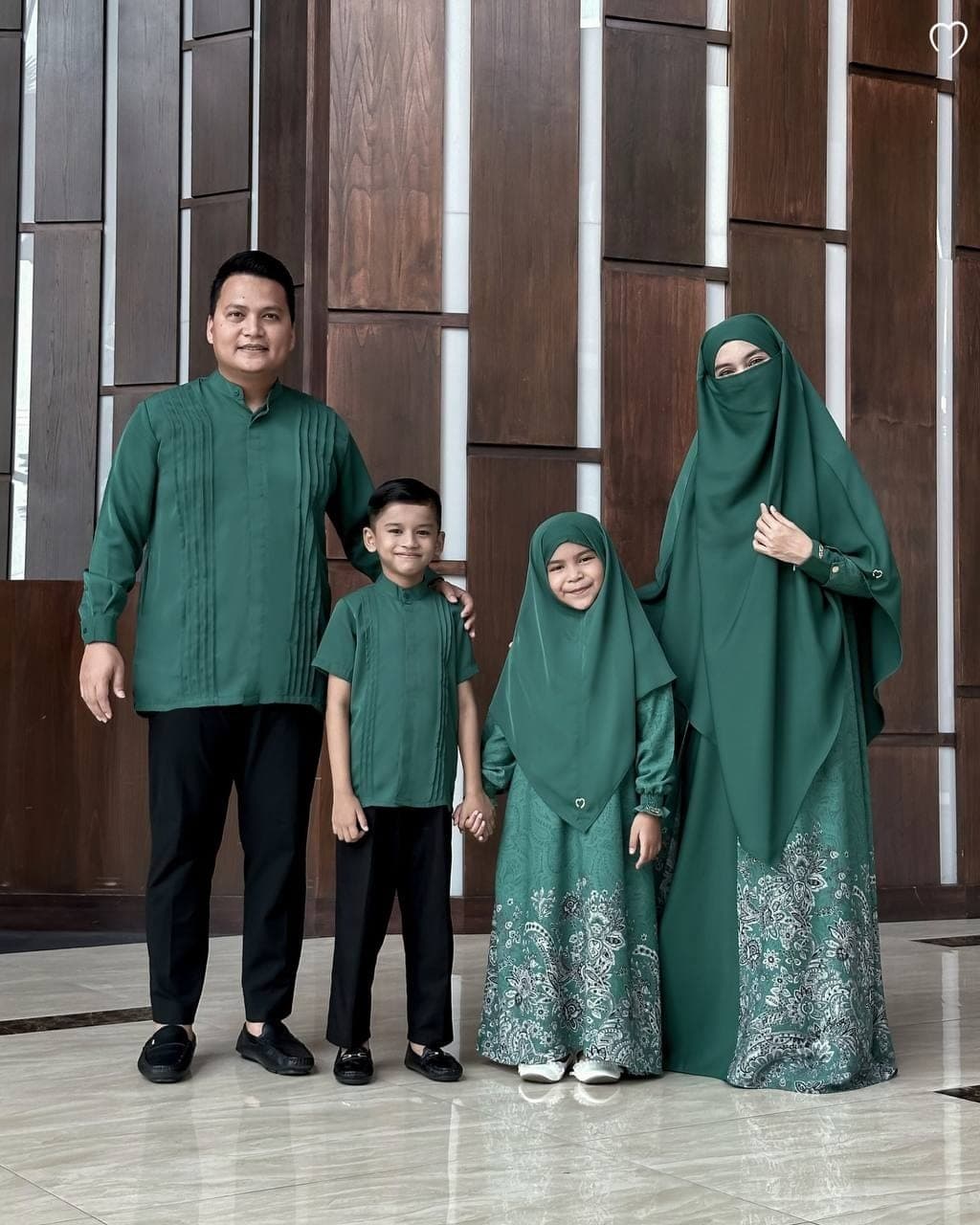 (BTH) Mahira - set Jameela kid
