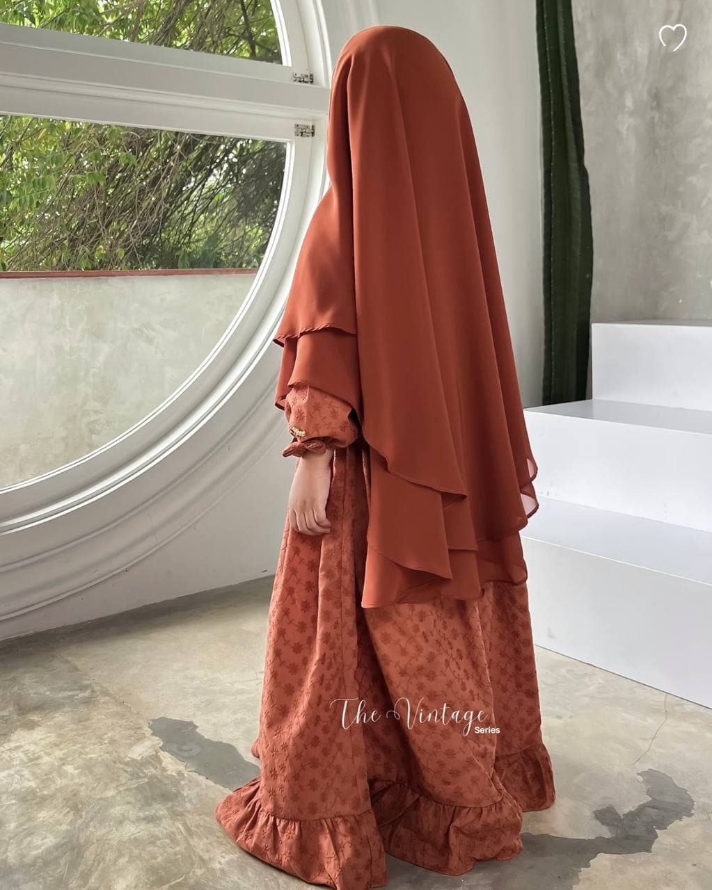 (BTH) Mahira - vintage kids