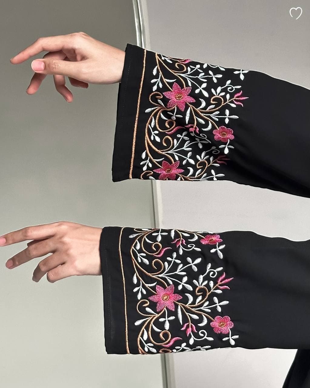 (BTH) Mahira - Qatar abaya